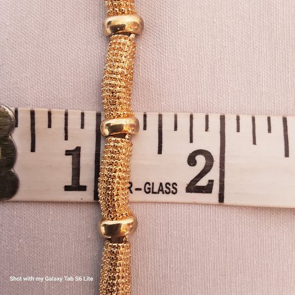 Choker Necklace Gold Tone Hobnail Segments Box And Magnetic Barrel Clasp - Picture 9 of 9